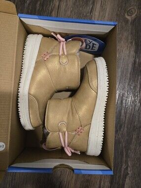 NWT Hey Dude Toddler Girl Camden Bow Boot - Size 10